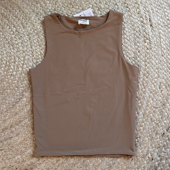 NWT Smoothing High-Neck Tank - Picture 2 of 3